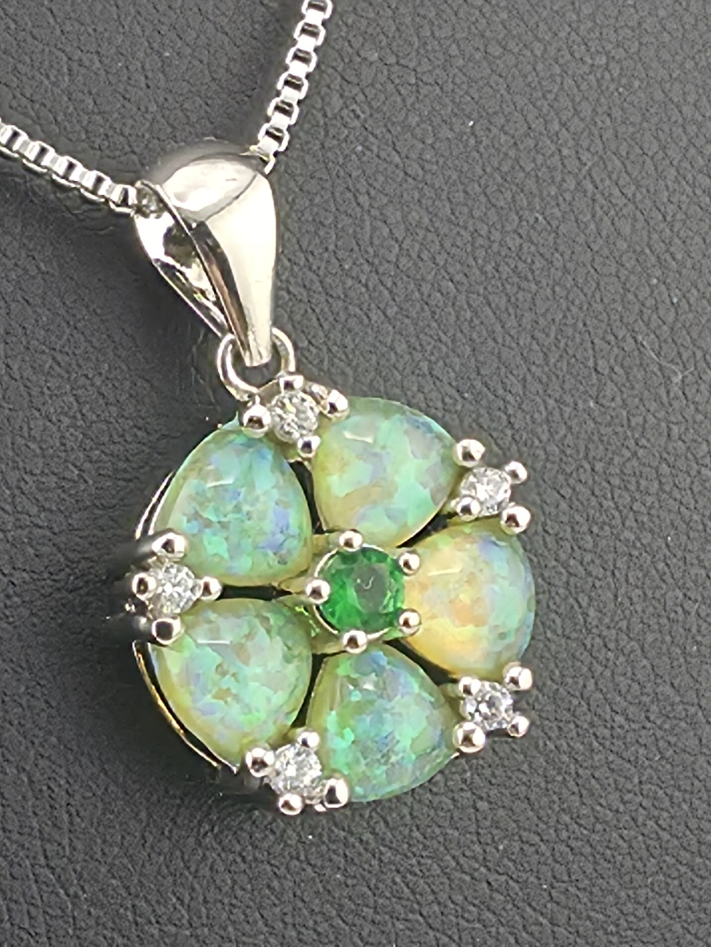 Green Lab Opal Crystal Flower Pendant 18" Box Chain Necklace